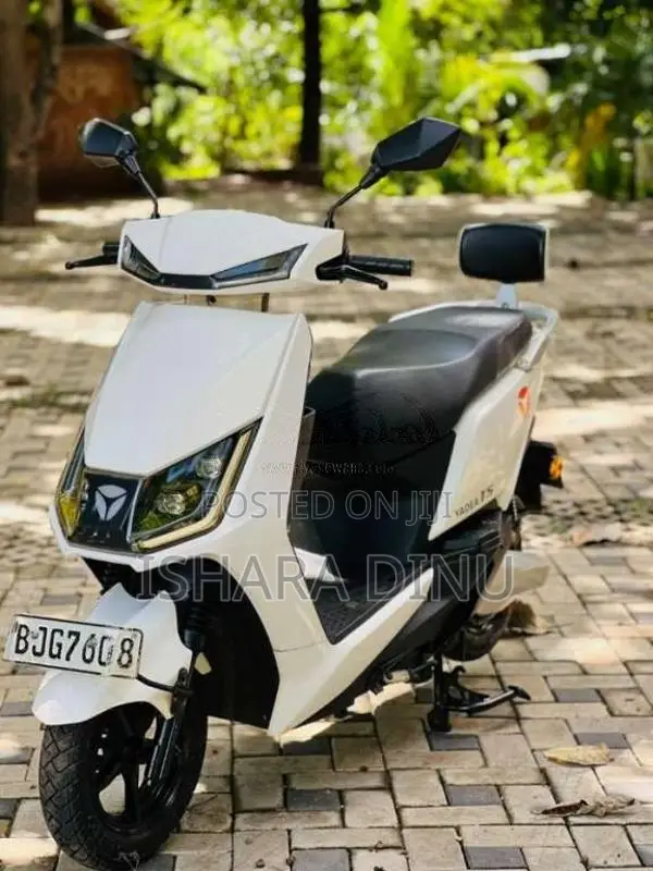 Yadea T5 2024 Motorbike (Used)