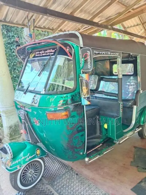 Bajaj 2 Stroke 2006 Three Wheel (Used)