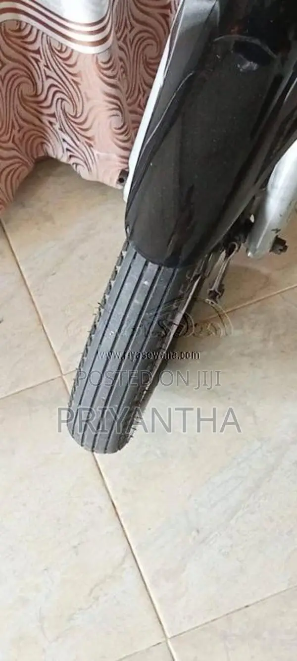 Bajaj CT-100 2004 Motorbike (Used)