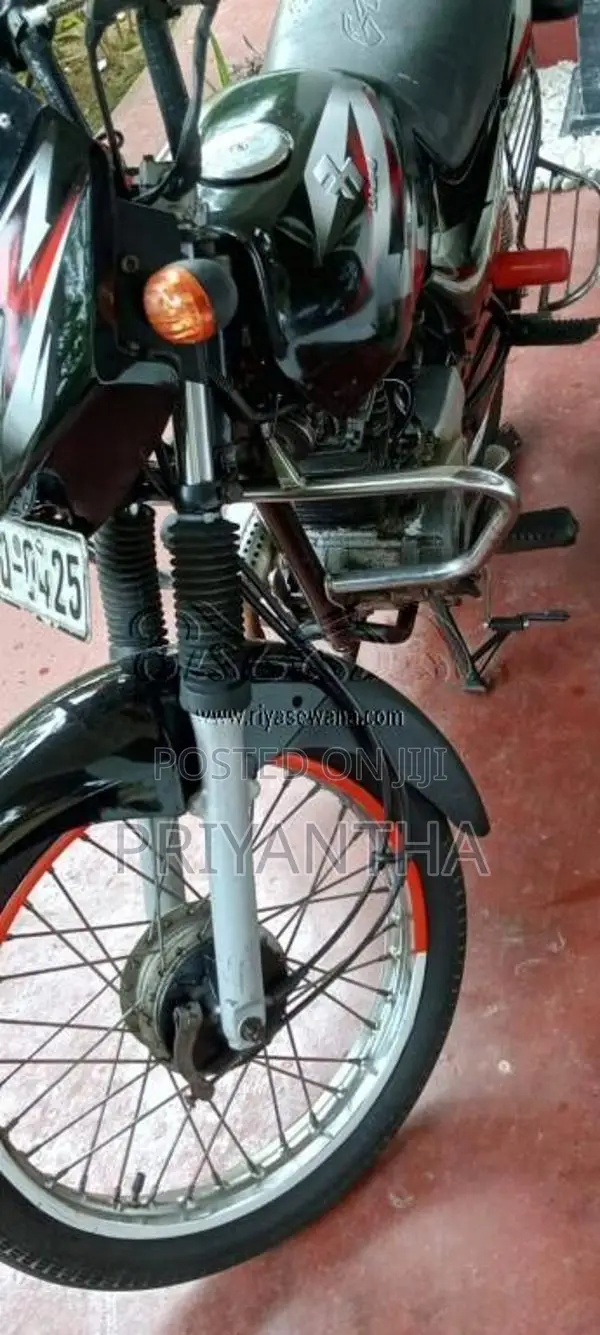 Bajaj CT-100 2004 Motorbike (Used)