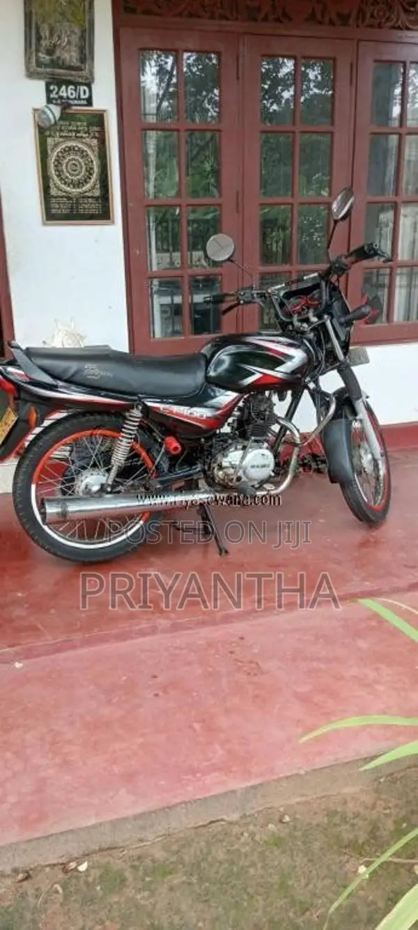 Bajaj CT-100 2004 Motorbike (Used)