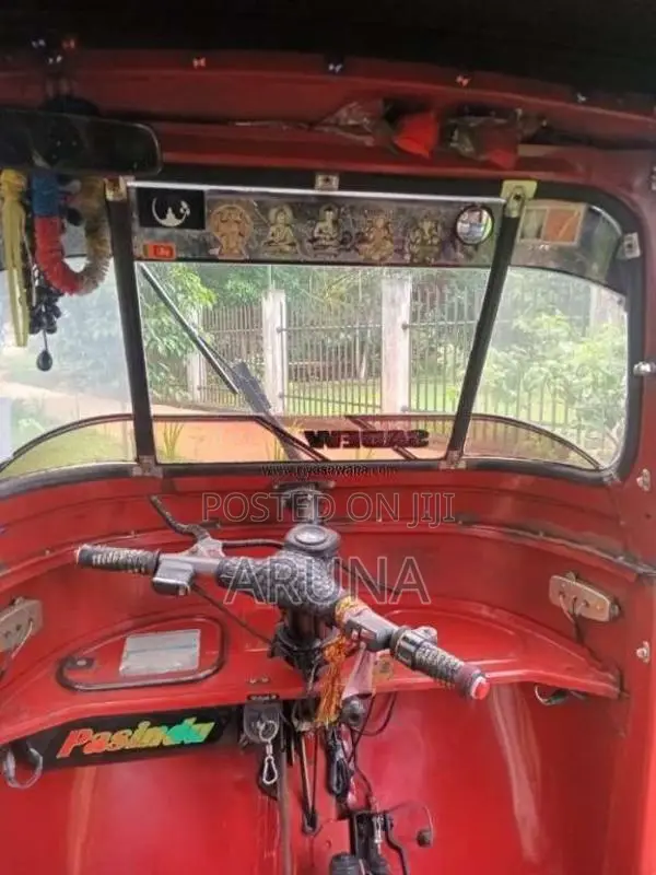 Bajaj 2 Stroke 2002 Three Wheel (Used)