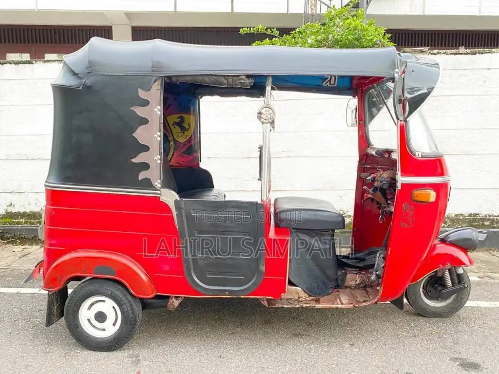 Bajaj RE 1998 Three Wheel (Used)
