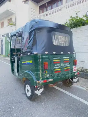 Bajaj RE 1999 Three Wheel (Used)