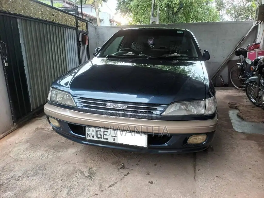 Toyota Carina 1998 Car (Used)