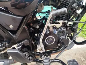 Bajaj Discover 2025 Motorbike (Used)