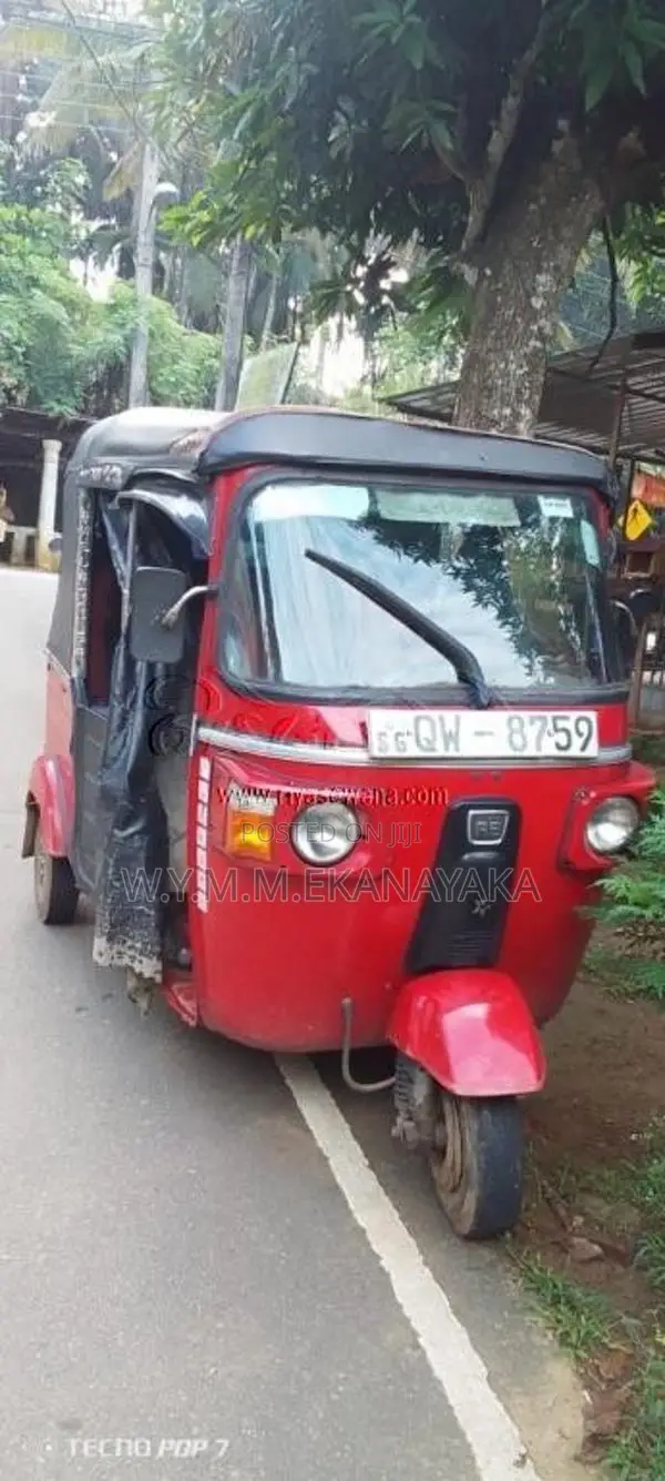 Bajaj 4 Stroke 2010 Three Wheel (Used)