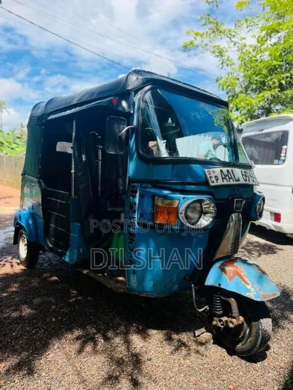 Bajaj RE 2013 Three Wheel (Used)