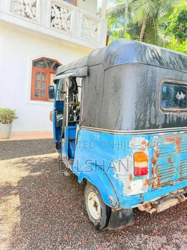 Bajaj RE 2013 Three Wheel (Used)