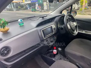 Toyota Vitz 2016 Car (Used)