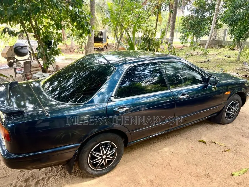 Nissan Presea 1995 Car (Used)