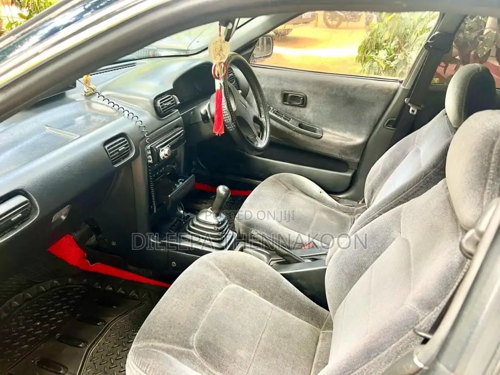 Nissan Presea 1995 Car (Used)