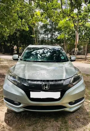 Honda Vezel 2014 SUV (Used)