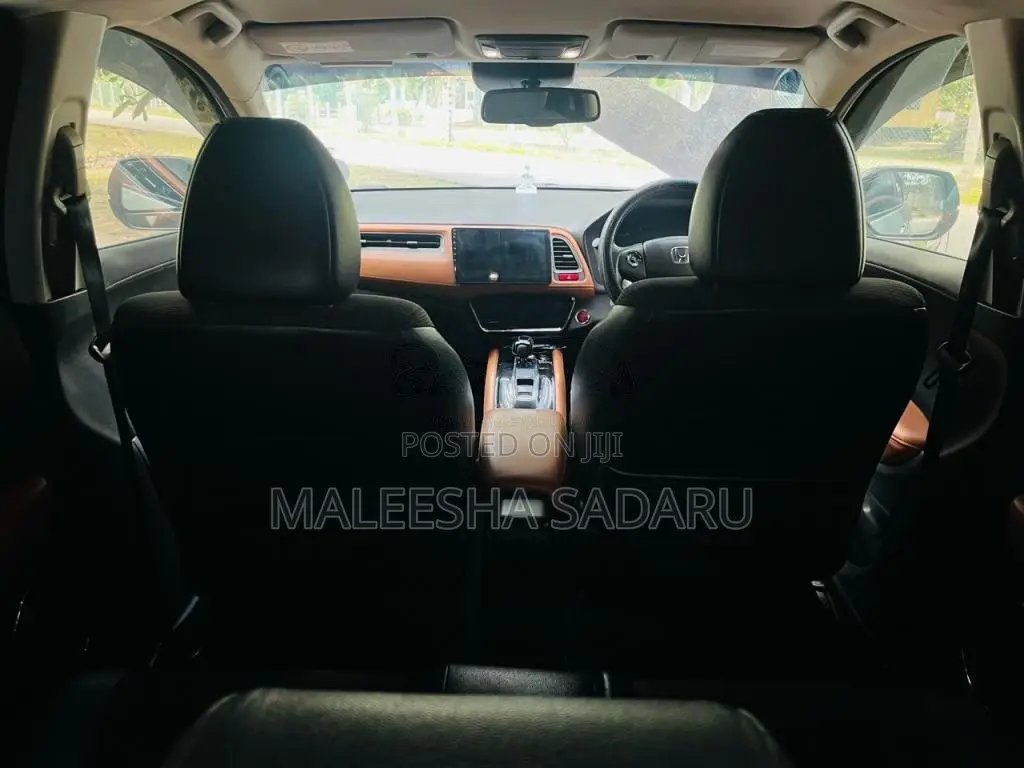 Honda Vezel 2014 SUV (Used)