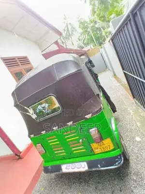 Bajaj RE 2 Stroke 2005 Three Wheel (Used)