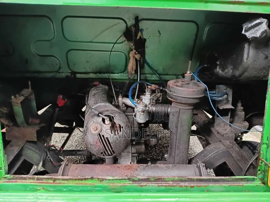 Bajaj RE 2 Stroke 2005 Three Wheel (Used)
