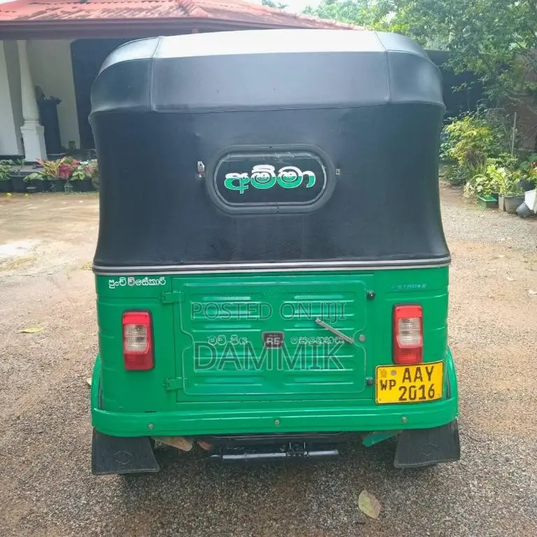 Bajaj Re 2015 Three Wheel (Used)