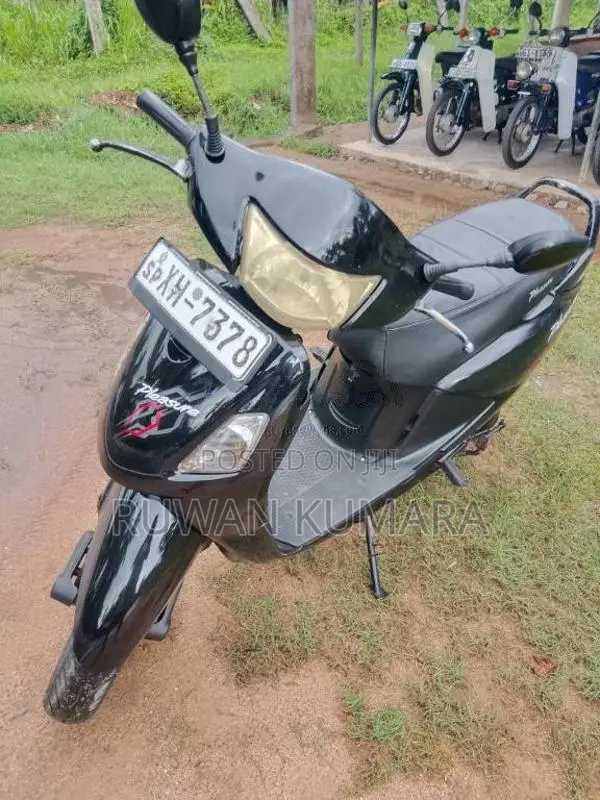 Hero Pleasure 2012 Motorbike (Used)