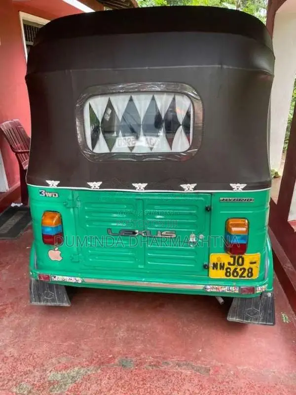 Bajaj 2 Stroke 2004 Three Wheel (Used)