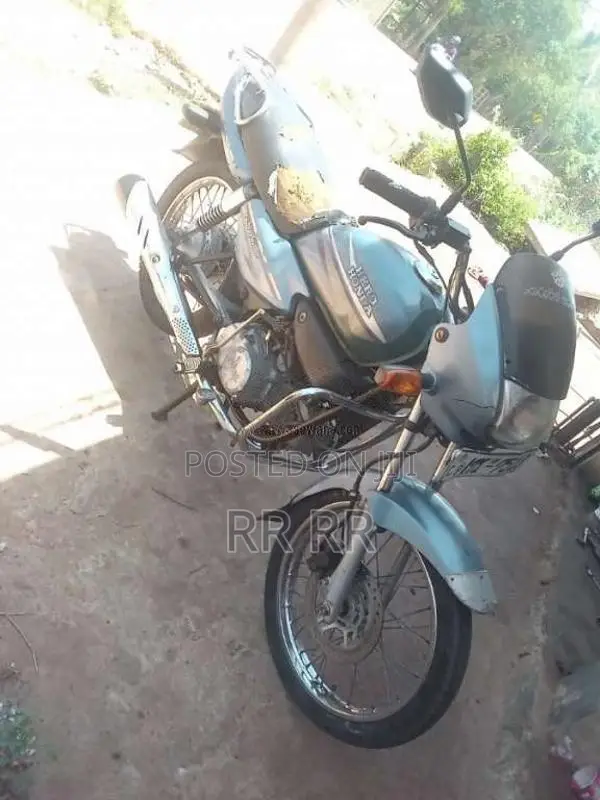 Hero-Honda Splendor 2006 Motorbike (Used)