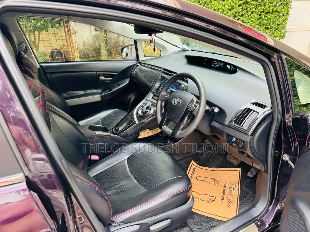 Toyota Prius S Grade Soft Leather 2015 Car (Used)