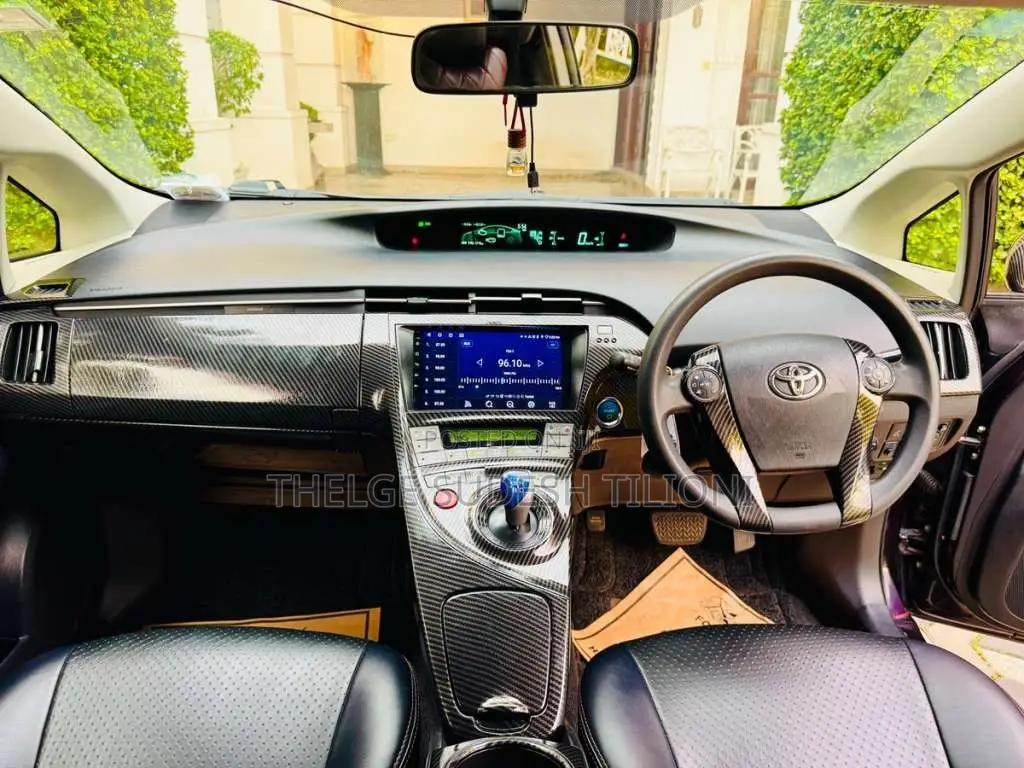 Toyota Prius S Grade Soft Leather 2015 Car (Used)