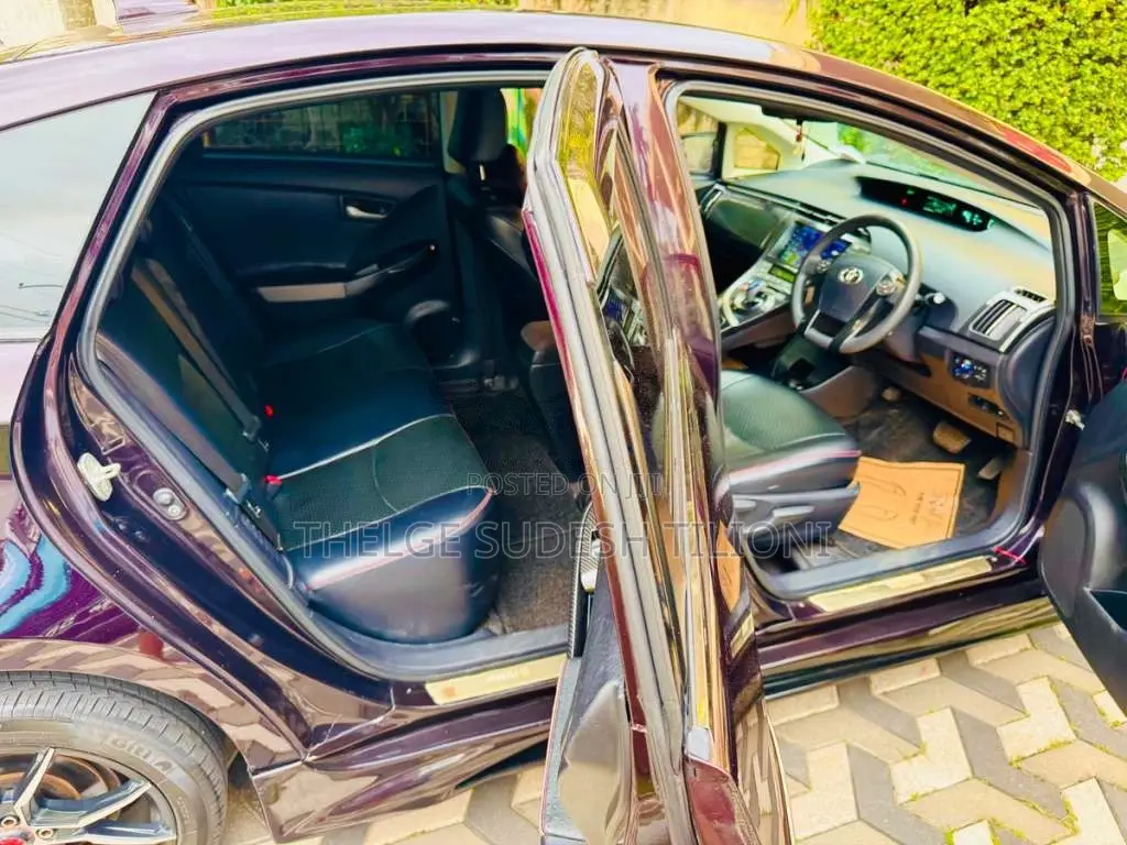 Toyota Prius S Grade Soft Leather 2015 Car (Used)