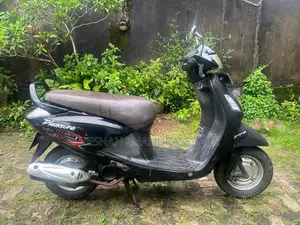 Hero-Honda Pleasure 2010 Motorbike (Used)