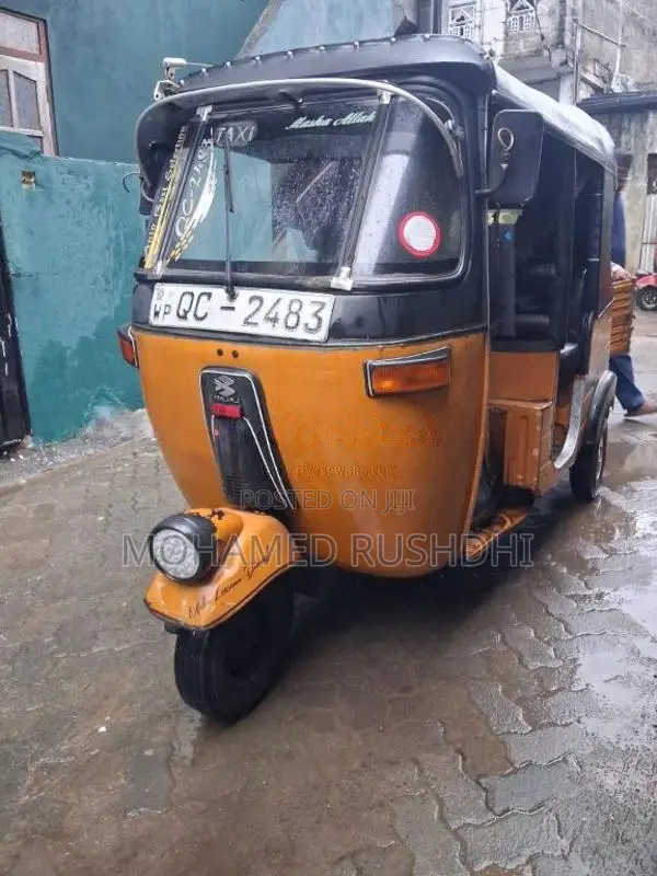 Bajaj 2 Stroke 2006 Three Wheel (Used)