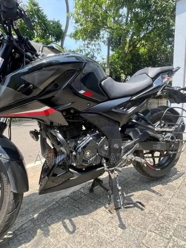 Bajaj Pulsar 2025 Motorbike (Used)