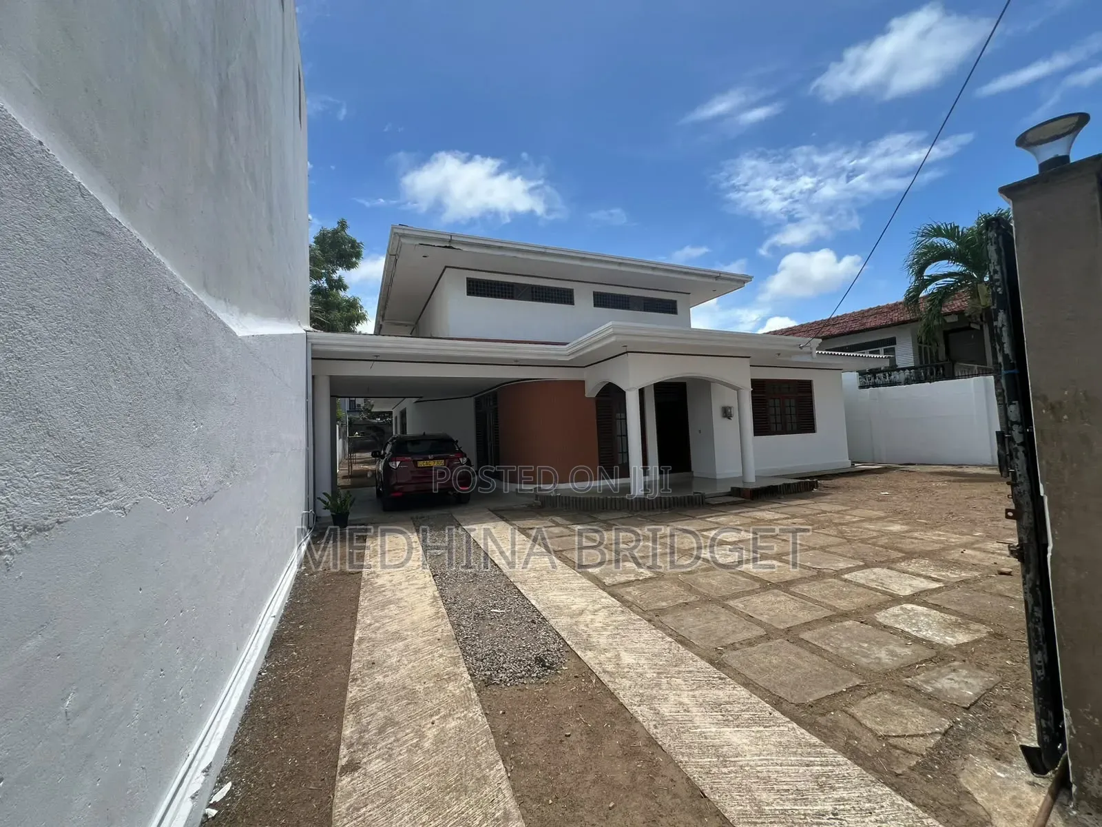 5bdrm House in Dehiwala for sale