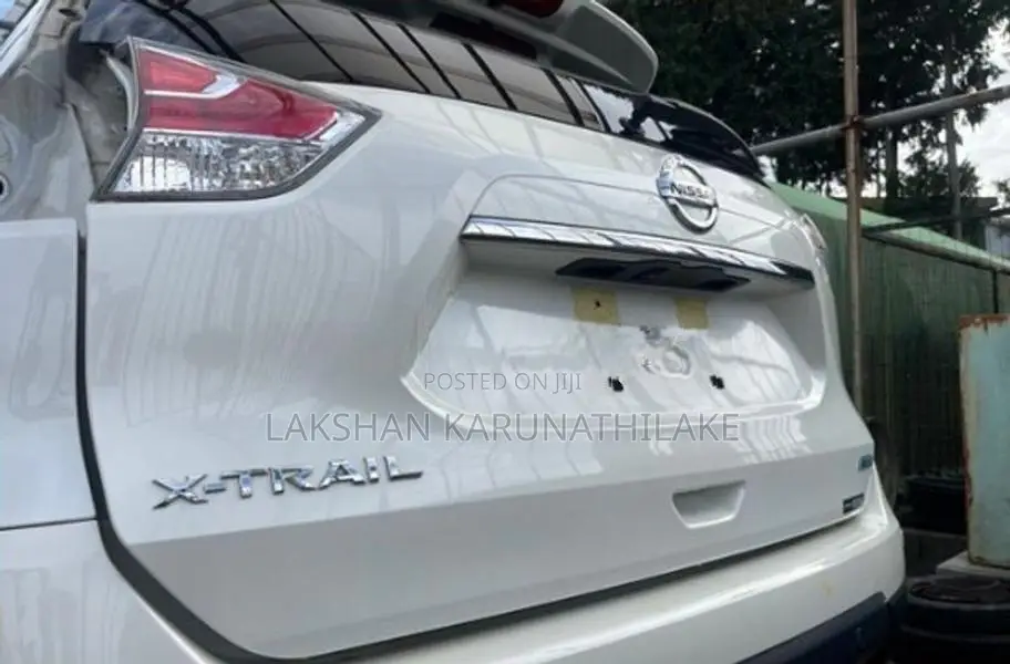 Nissan X-Trail Dicky Door