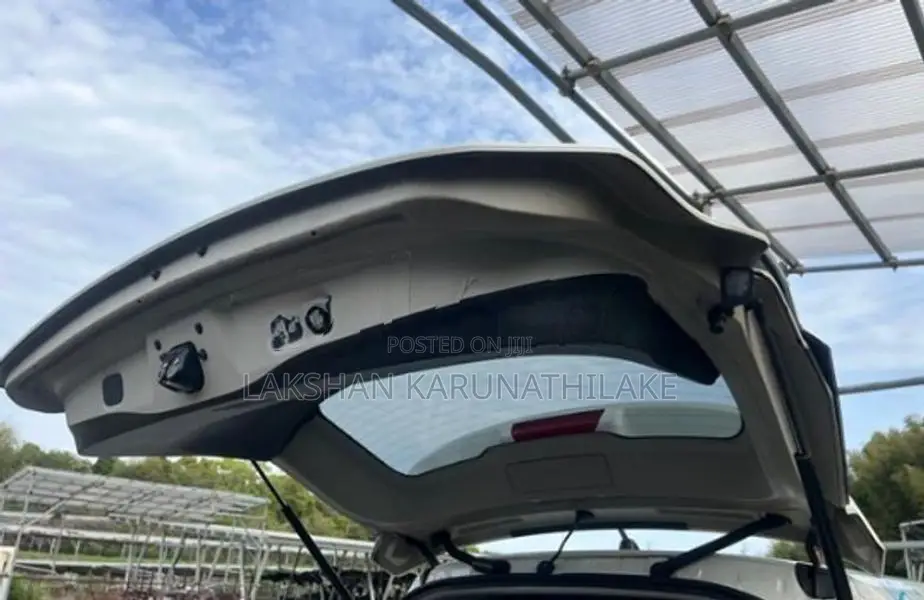 Nissan X-Trail Dicky Door