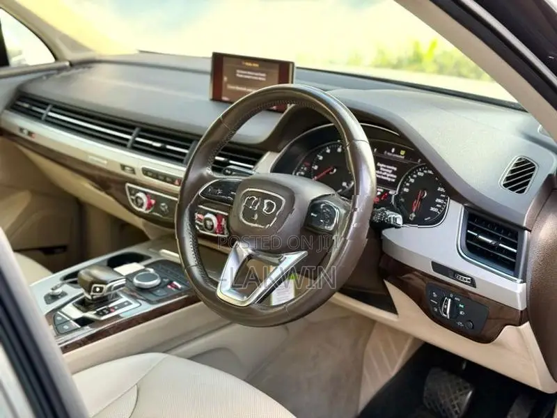 Audi Q7 Fully Loaded 2016