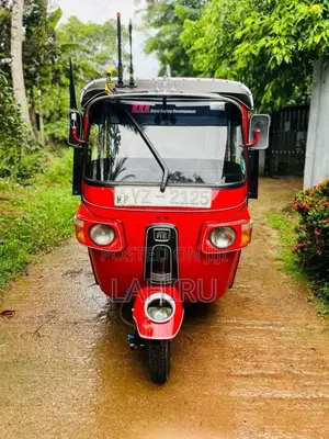 Bajaj RE 205 2012 Three Wheel (Used)