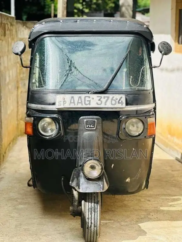 Bajaj 4 Stroke 2013 Three Wheel (Used)
