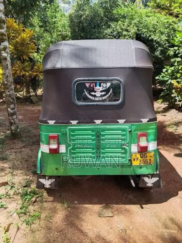 Bajaj 2 Stroke 2007 Three Wheel (Used)