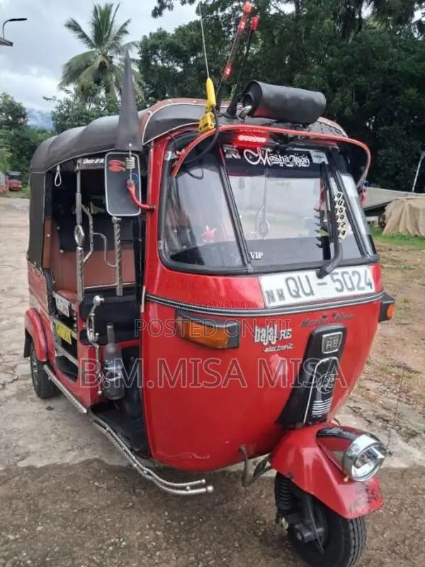 Bajaj 4 Stroke 2009 Three Wheel (Used)