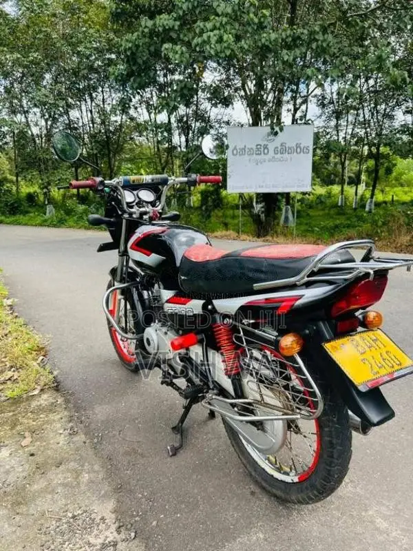 Bajaj CT-100 2013 Motorbike (Used)