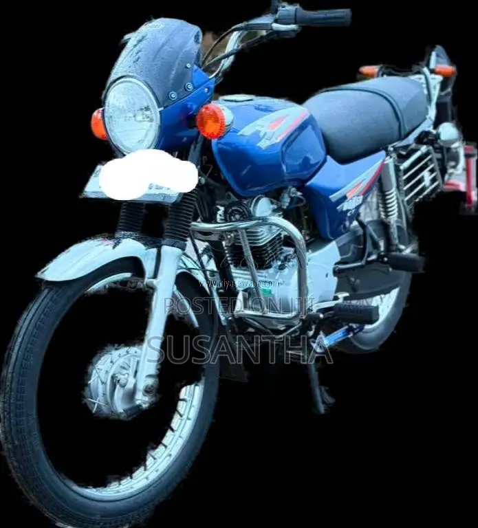 Bajaj Boxer 2005 Motorbike (Used)