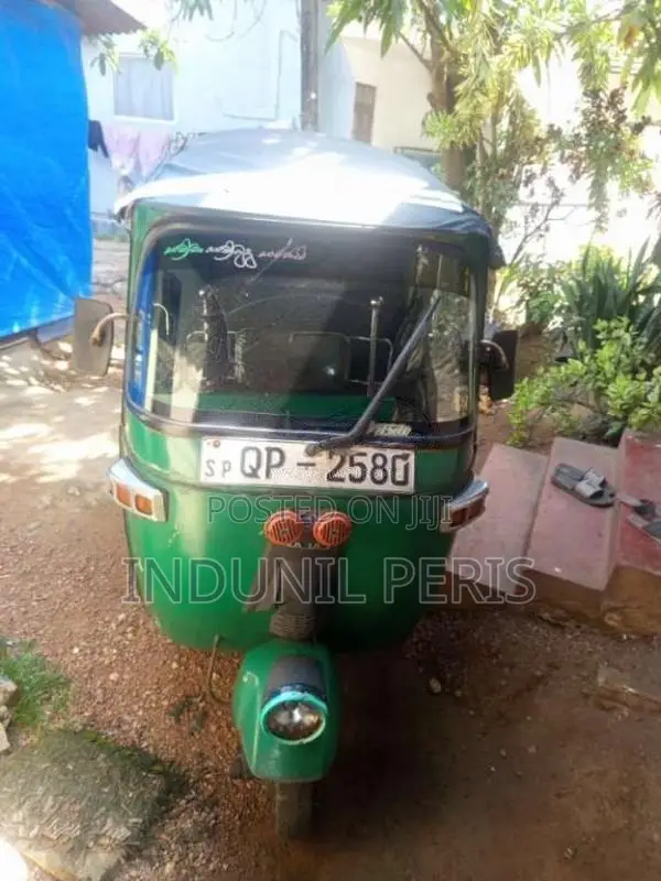 Bajaj 4 Stroke 2008 Three Wheel (Used)