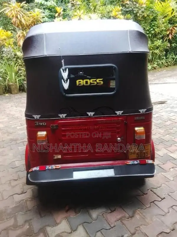 Bajaj 4 Stroke 2009 Three Wheel (Used)