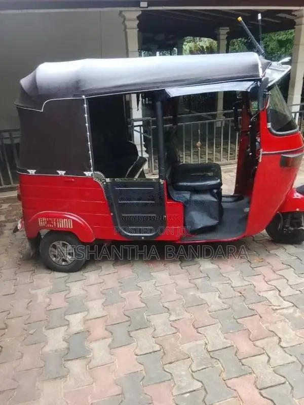 Bajaj 4 Stroke 2009 Three Wheel (Used)