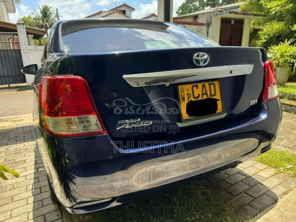 Toyota Axio 2013 Car (Used)