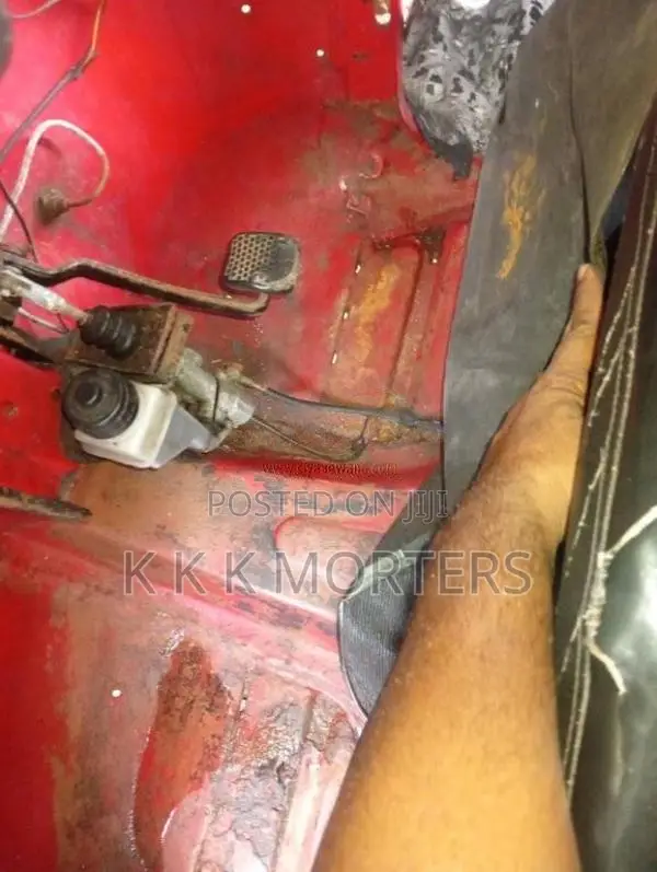 Bajaj 2 Stroke 2005 Three Wheel (Used)