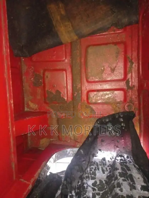 Bajaj 2 Stroke 2005 Three Wheel (Used)