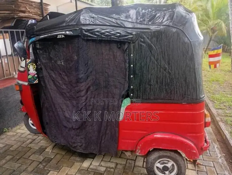 Bajaj 2 Stroke 2005 Three Wheel (Used)