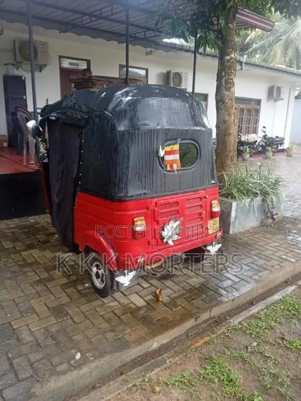 Bajaj 2 Stroke 2005 Three Wheel (Used)