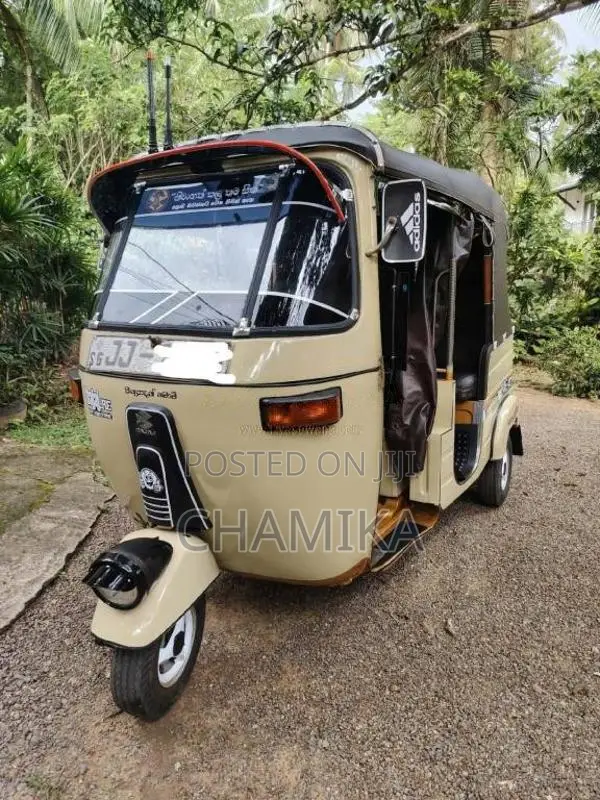Bajaj RE 2 Stroke 2004 Three Wheel (Used)