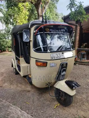 Bajaj RE 2 Stroke 2004 Three Wheel (Used)